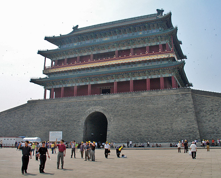 https://mdw-travel-data-us-east-1.s3.amazonaws.com/img/country/China/Tiananmen-Square/img_02.jpg