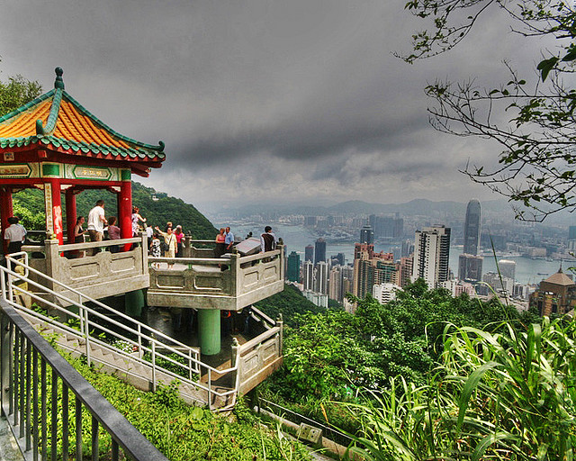 https://mdw-travel-data-us-east-1.s3.amazonaws.com/img/country/China/Victoria-Peak/img_04.jpg
