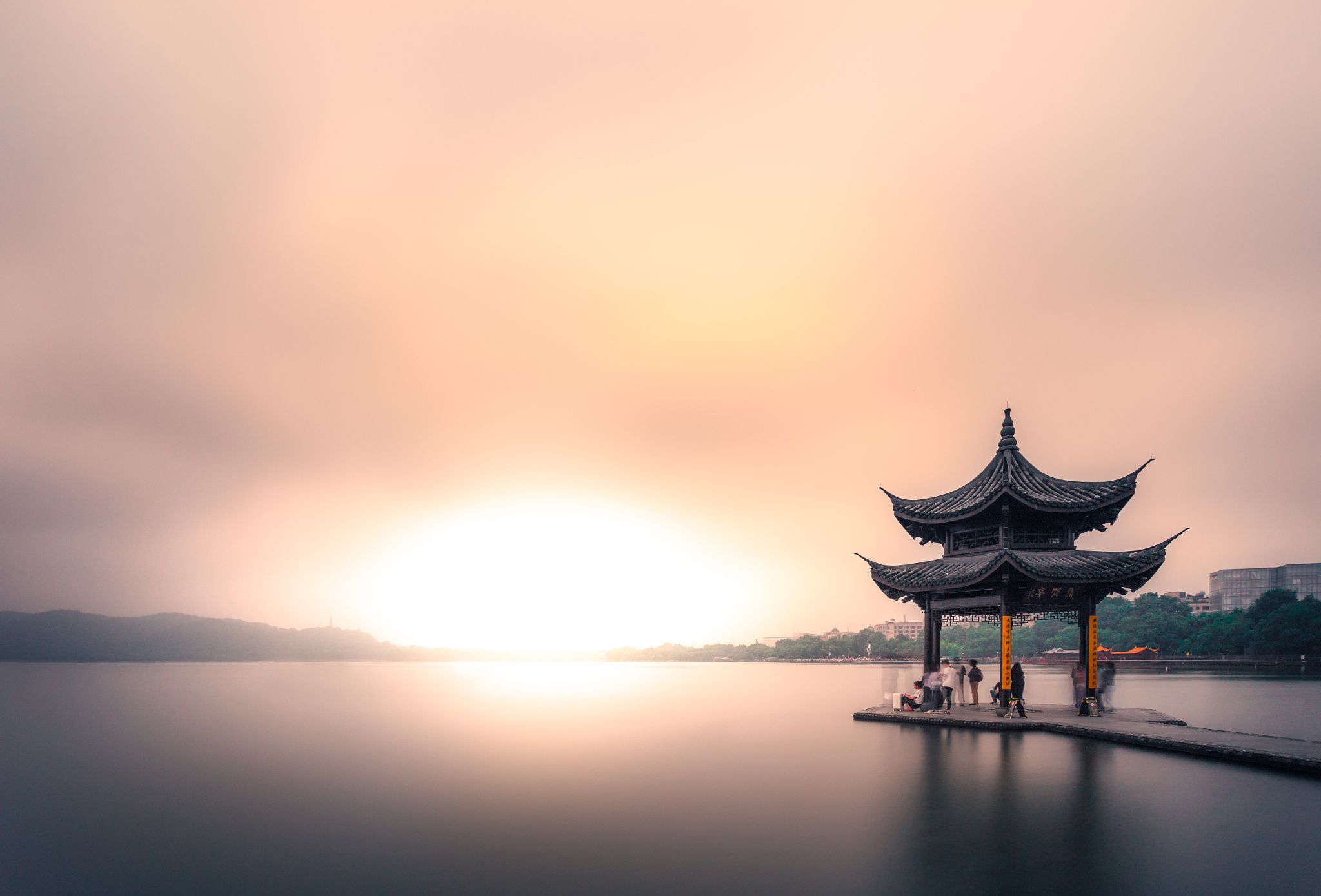 https://mdw-travel-data-us-east-1.s3.amazonaws.com/img/country/China/West-Lake/img_03.jpg