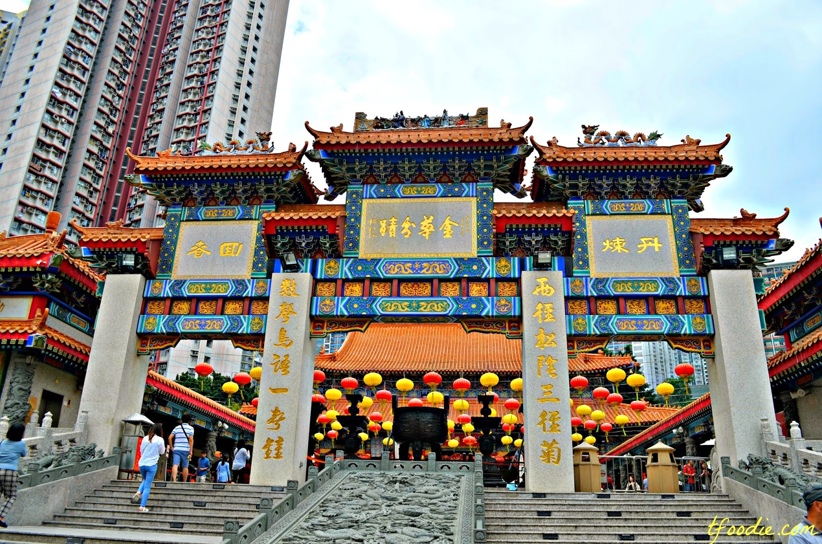 https://mdw-travel-data-us-east-1.s3.amazonaws.com/img/country/China/Wong-Tai-Sin-Temple/img_00.jpg