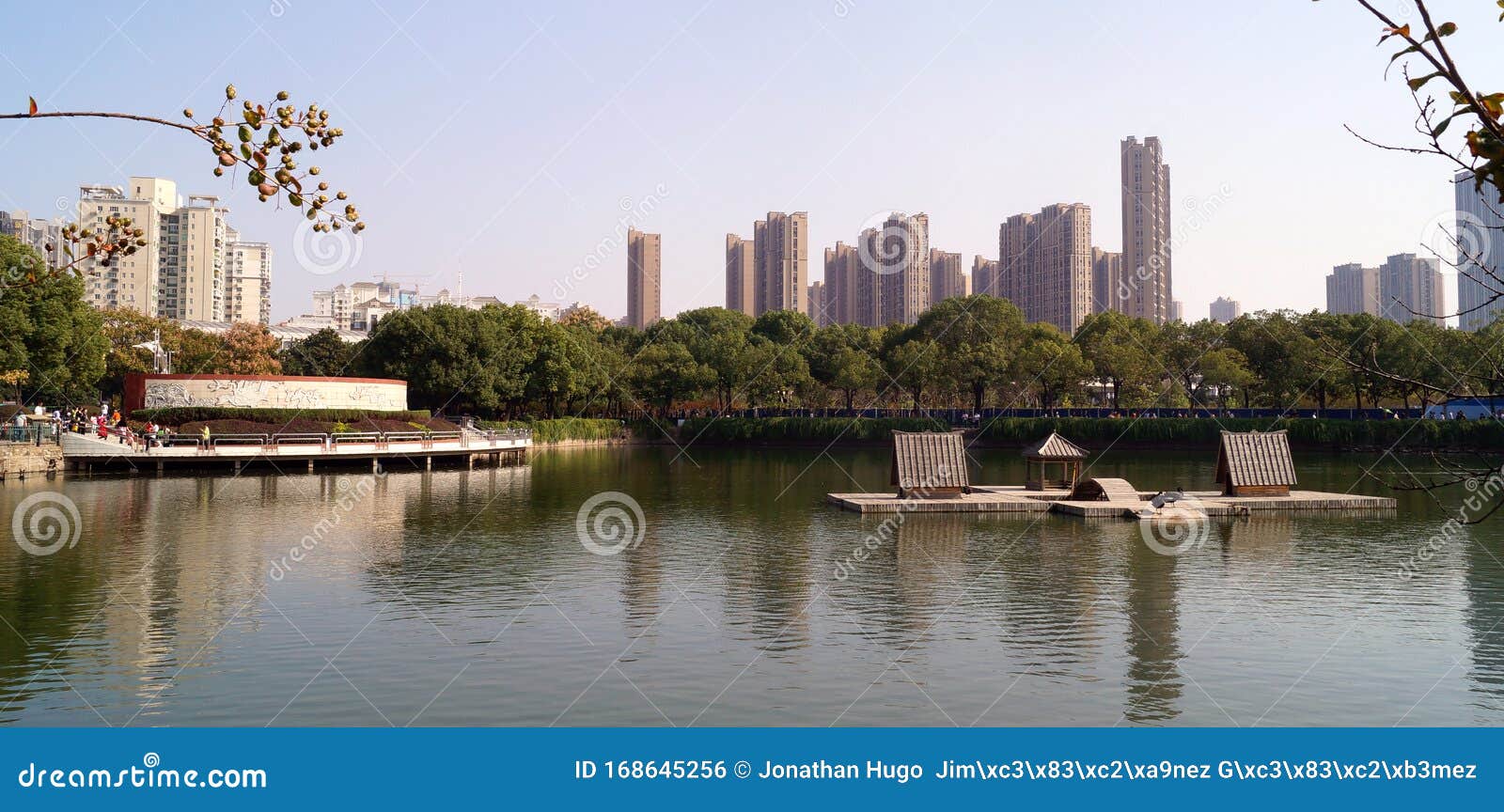 https://mdw-travel-data-us-east-1.s3.amazonaws.com/img/country/China/Wuhan-Zoo/img_03.jpg