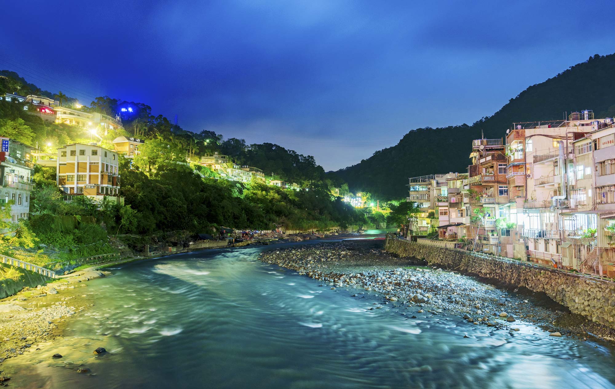 https://mdw-travel-data-us-east-1.s3.amazonaws.com/img/country/China/Wulai-Hot-Springs/img_01.jpg