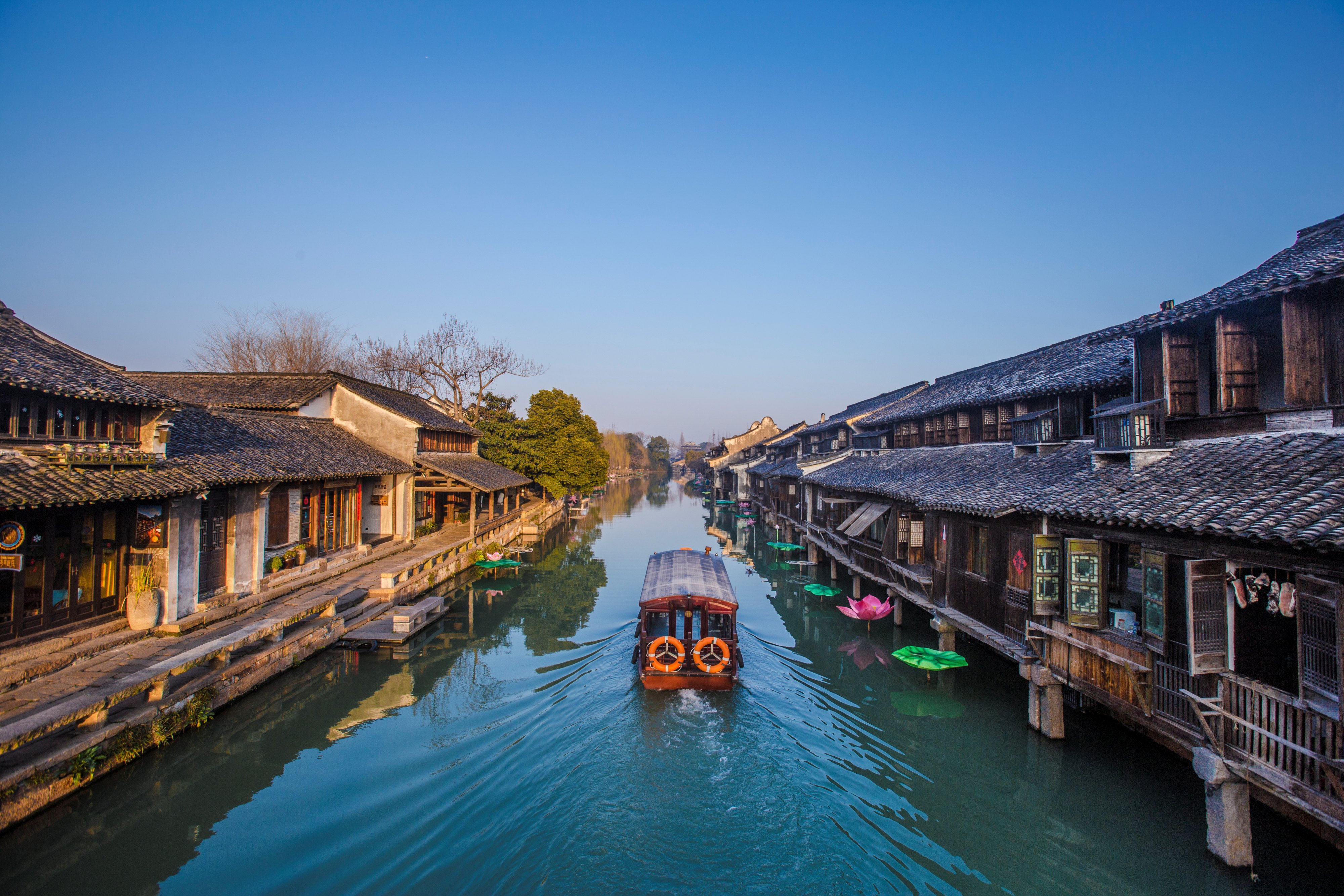 https://mdw-travel-data-us-east-1.s3.amazonaws.com/img/country/China/Wuzhen-Water-Town/img_01.jpg