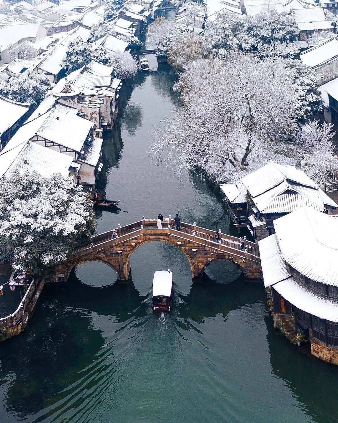 https://mdw-travel-data-us-east-1.s3.amazonaws.com/img/country/China/Wuzhen-Water-Town/img_02.jpg