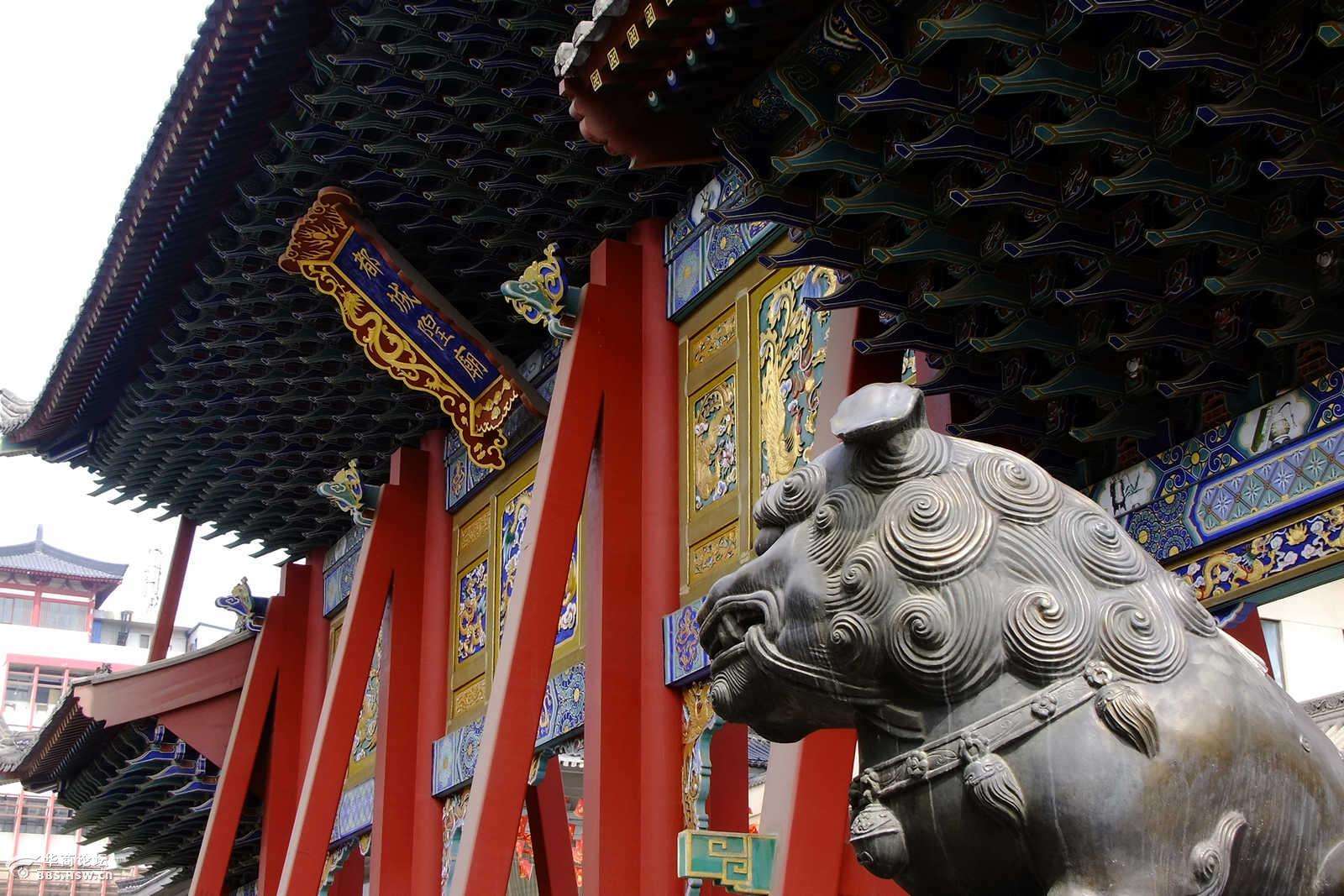 https://mdw-travel-data-us-east-1.s3.amazonaws.com/img/country/China/Xian-City-God-Temple/img_01.jpg