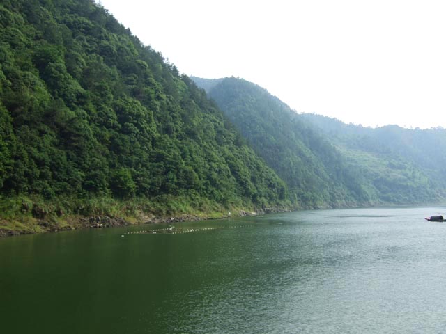 https://mdw-travel-data-us-east-1.s3.amazonaws.com/img/country/China/Xinan-River/img_01.jpg