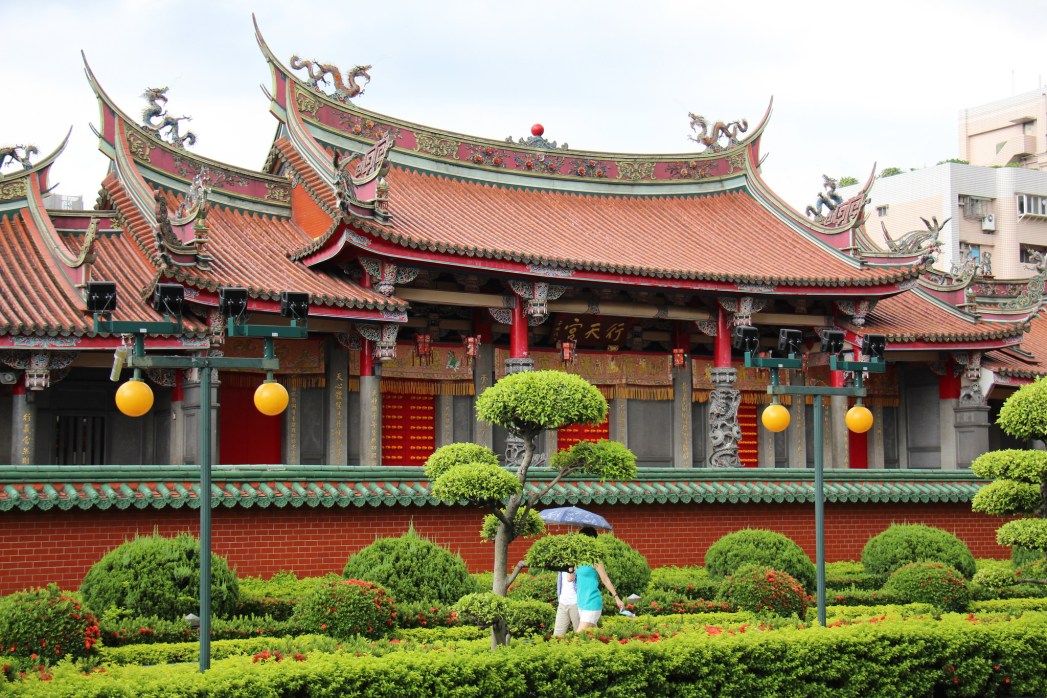 https://mdw-travel-data-us-east-1.s3.amazonaws.com/img/country/China/Xingtian-Temple/img_00.jpg
