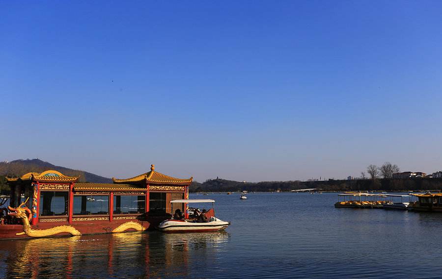 https://mdw-travel-data-us-east-1.s3.amazonaws.com/img/country/China/Xuanwu-Lake/img_03.jpg