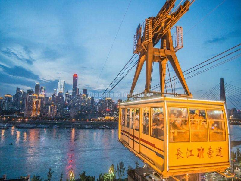 https://mdw-travel-data-us-east-1.s3.amazonaws.com/img/country/China/Yangtze-River-Cable-Car/img_01.jpg