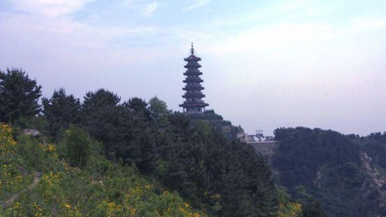 https://mdw-travel-data-us-east-1.s3.amazonaws.com/img/country/China/Yantai-Mountain-Scenic-Area/img_01.jpg