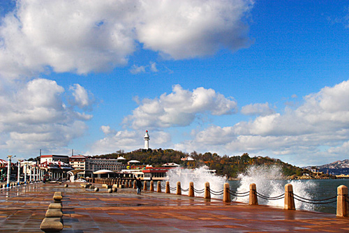 https://mdw-travel-data-us-east-1.s3.amazonaws.com/img/country/China/Yantai-Mountain-Scenic-Area/img_02.jpg
