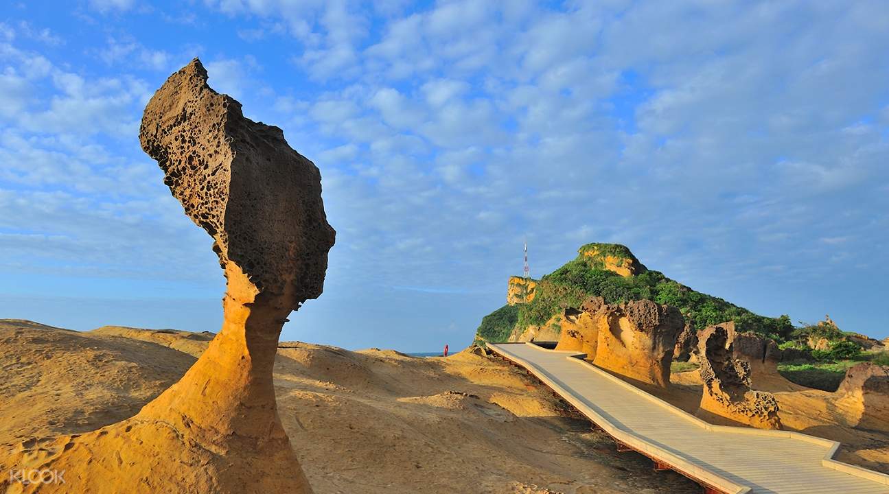 https://mdw-travel-data-us-east-1.s3.amazonaws.com/img/country/China/Yehliu-Geopark/img_00.jpg