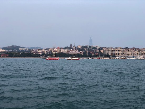 https://mdw-travel-data-us-east-1.s3.amazonaws.com/img/country/China/Zhanqiao-Pier/img_01.jpg