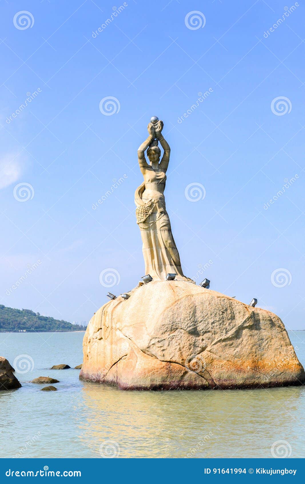 https://mdw-travel-data-us-east-1.s3.amazonaws.com/img/country/China/Zhuhai-Fisher-Girl/img_02.jpg