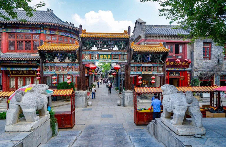 https://mdw-travel-data-us-east-1.s3.amazonaws.com/img/country/China/Zibo-China-Ceramics-Museum/img_02.jpg