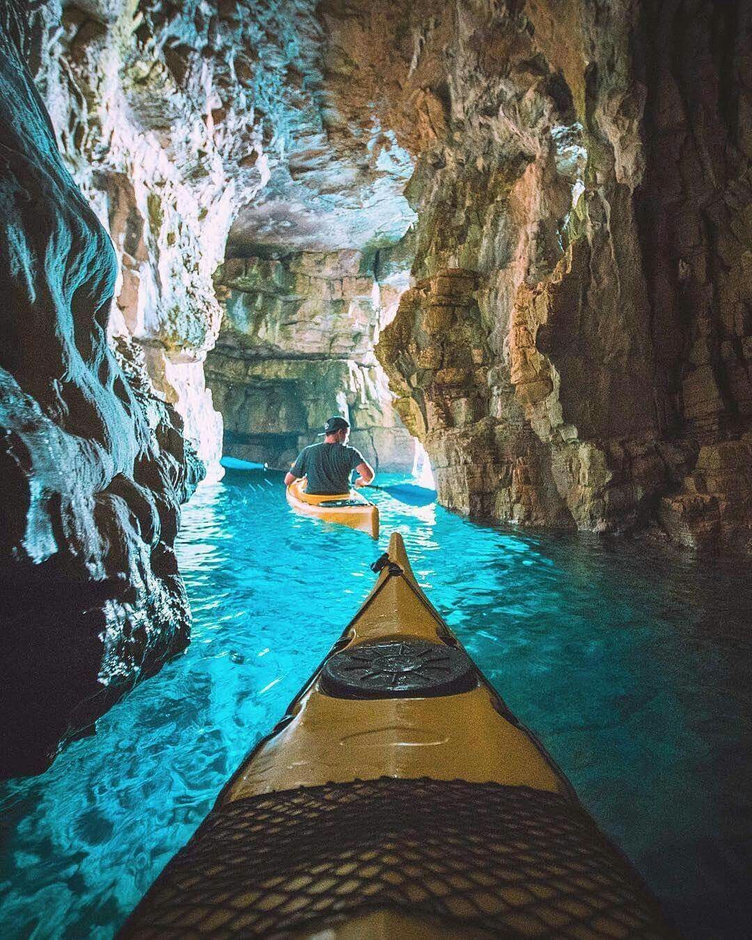 https://mdw-travel-data-us-east-1.s3.amazonaws.com/img/country/Croatia/Barac-Caves/img_03.jpg