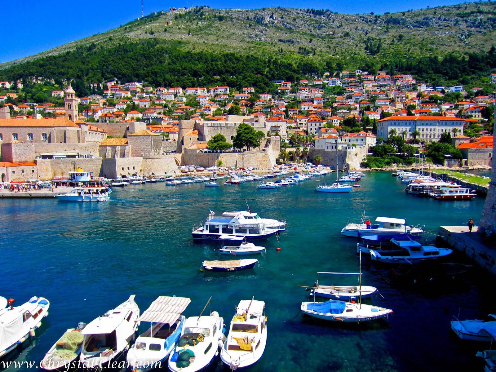 https://mdw-travel-data-us-east-1.s3.amazonaws.com/img/country/Croatia/Beach-Krivica/img_02.jpg