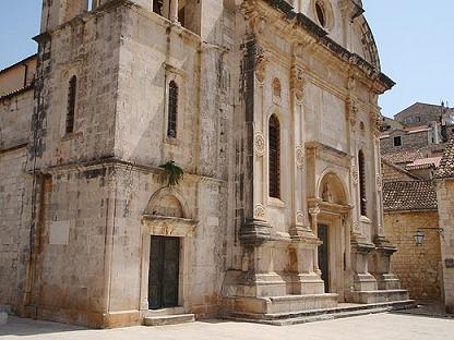 https://mdw-travel-data-us-east-1.s3.amazonaws.com/img/country/Croatia/Bishops-Treasury/img_00.jpg