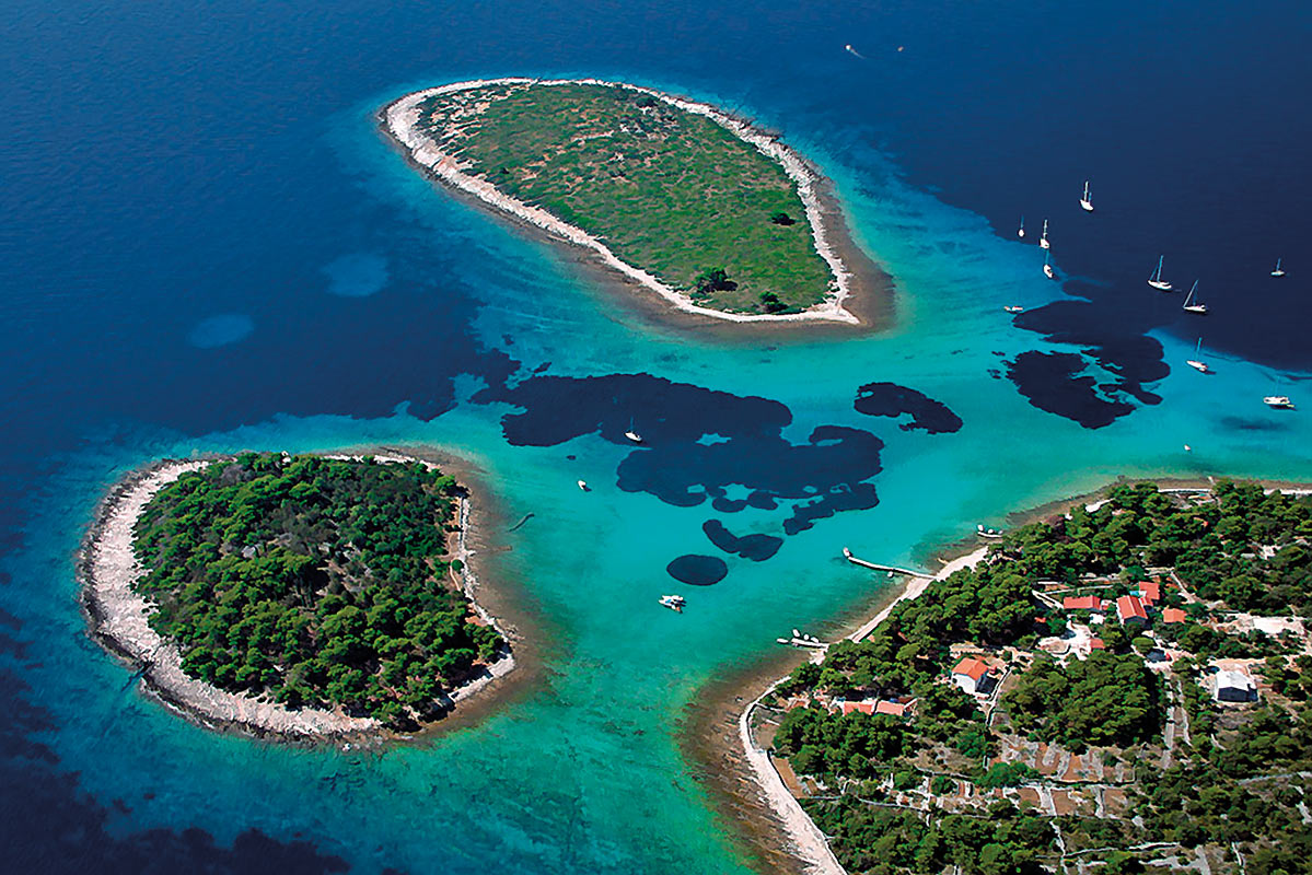 https://mdw-travel-data-us-east-1.s3.amazonaws.com/img/country/Croatia/Blue-Lagoon/img_03.jpg