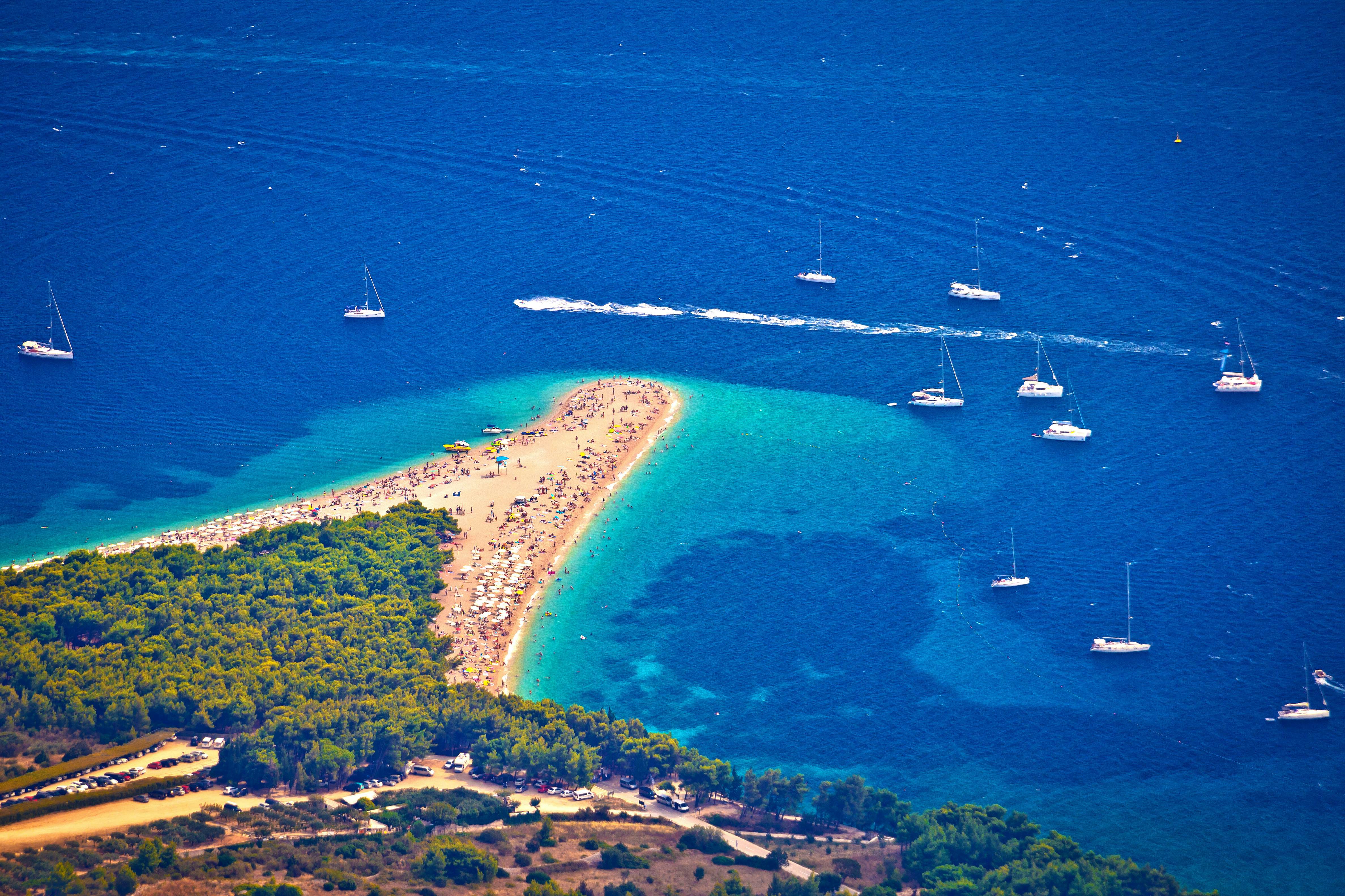 https://mdw-travel-data-us-east-1.s3.amazonaws.com/img/country/Croatia/Brac-Island/img_03.jpg