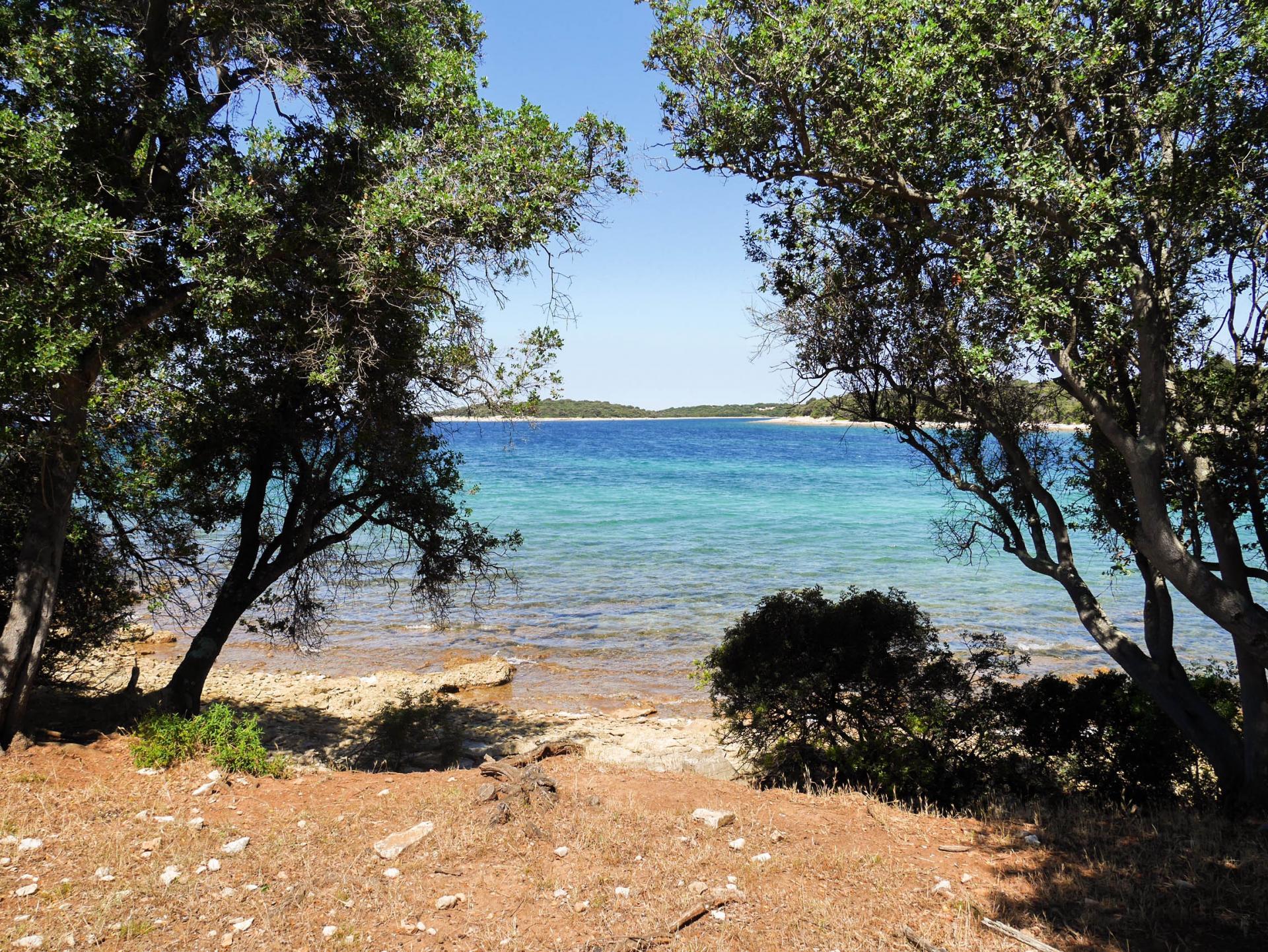https://mdw-travel-data-us-east-1.s3.amazonaws.com/img/country/Croatia/Brijuni-Islands-National-Park/img_03.jpg
