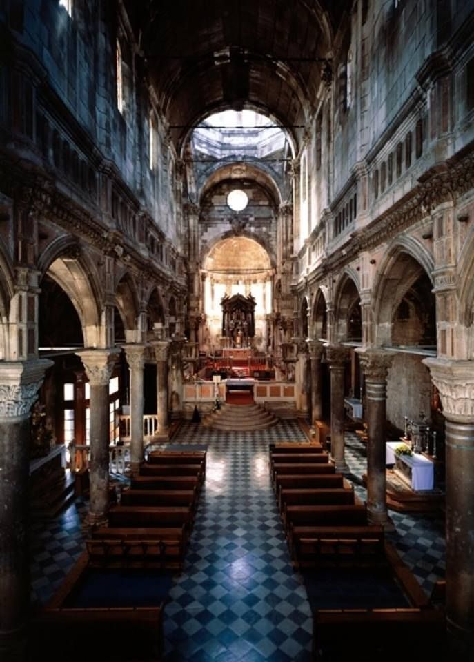 https://mdw-travel-data-us-east-1.s3.amazonaws.com/img/country/Croatia/Cathedral-of-St-Jacob/img_03.jpg