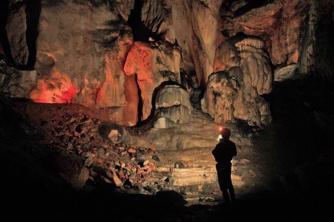 https://mdw-travel-data-us-east-1.s3.amazonaws.com/img/country/Croatia/Cave-Park-Grabovaca/img_03.jpg