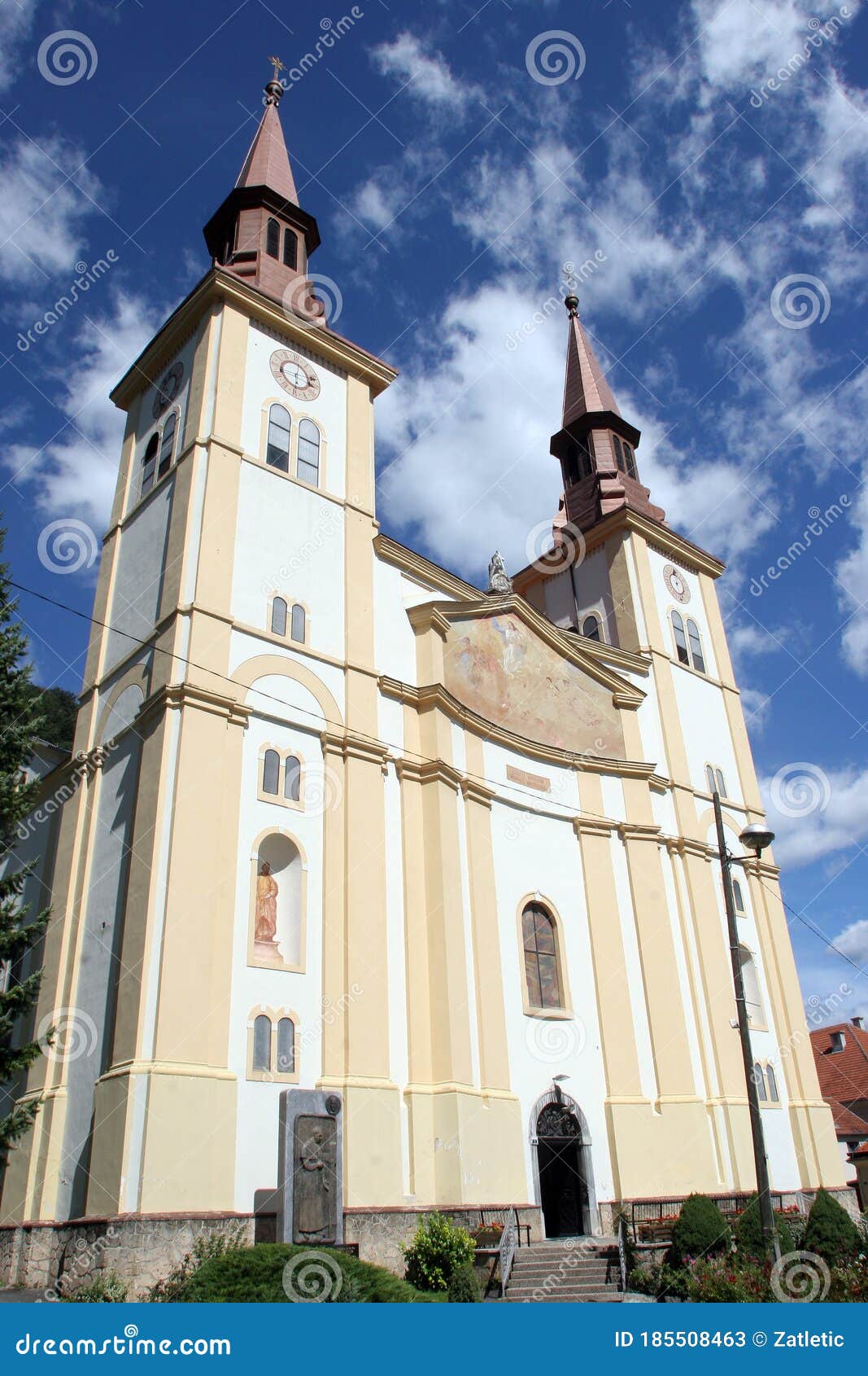 https://mdw-travel-data-us-east-1.s3.amazonaws.com/img/country/Croatia/Church-of-the-Nativity-of-the-Virgin-Mary/img_00.jpg