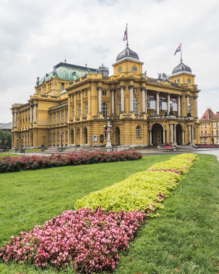 https://mdw-travel-data-us-east-1.s3.amazonaws.com/img/country/Croatia/Croatian-National-Theatre-in-Zagreb/img_02.jpg