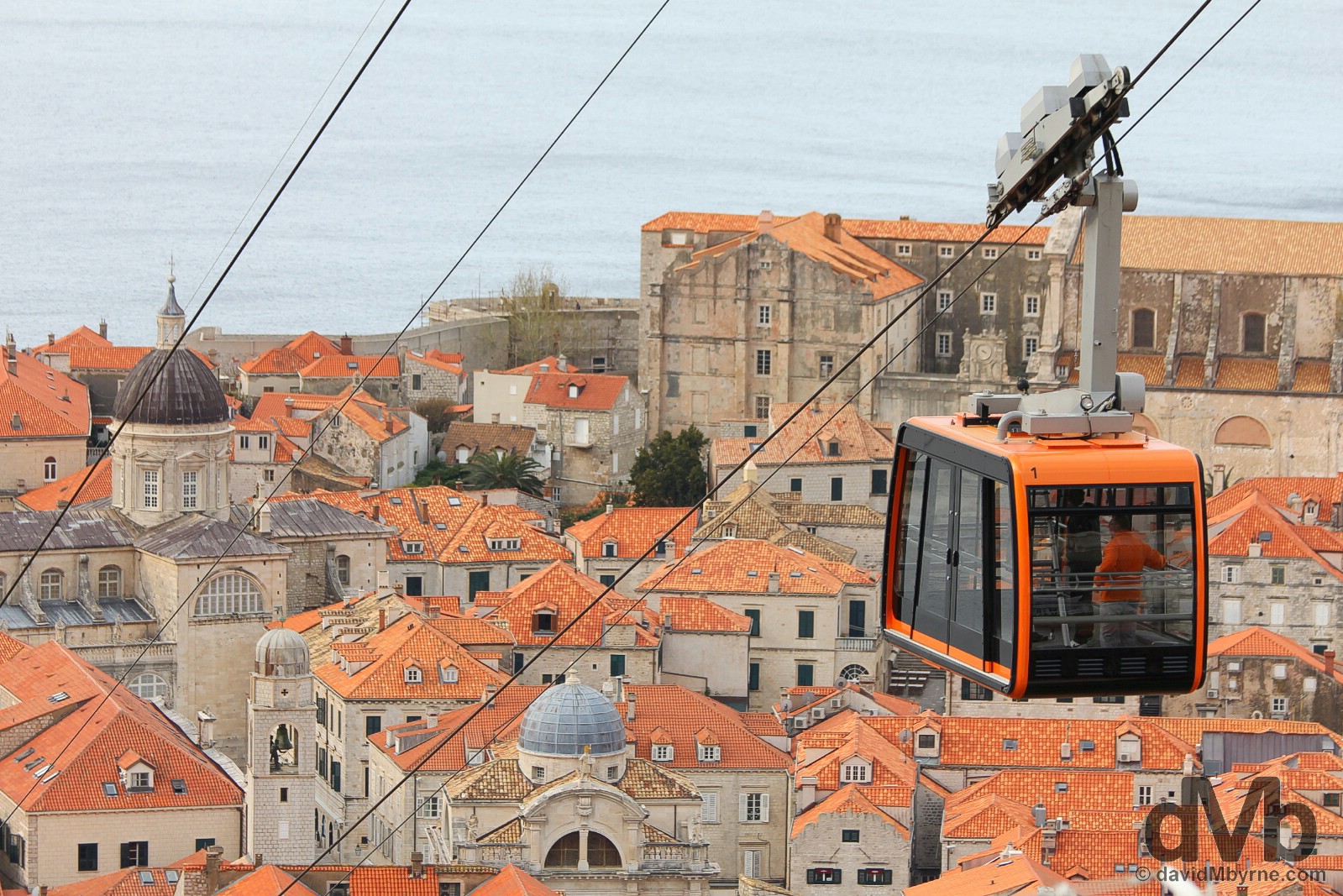 https://mdw-travel-data-us-east-1.s3.amazonaws.com/img/country/Croatia/Dubrovnik-Cable-Car/img_02.jpg