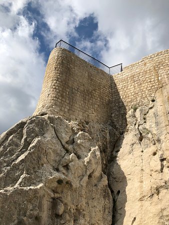 https://mdw-travel-data-us-east-1.s3.amazonaws.com/img/country/Croatia/Dunave-Beach/img_01.jpg