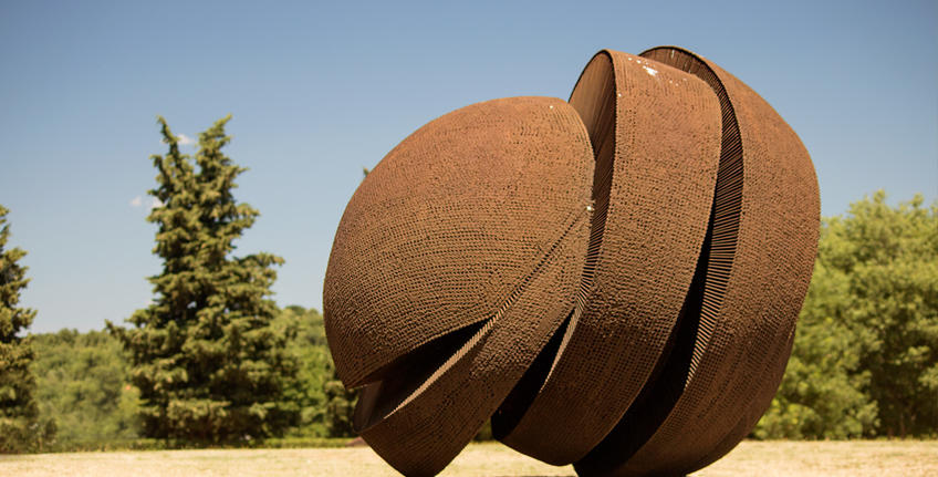 https://mdw-travel-data-us-east-1.s3.amazonaws.com/img/country/Croatia/Dusan-Dzamonja-Sculpture-Park/img_02.jpg