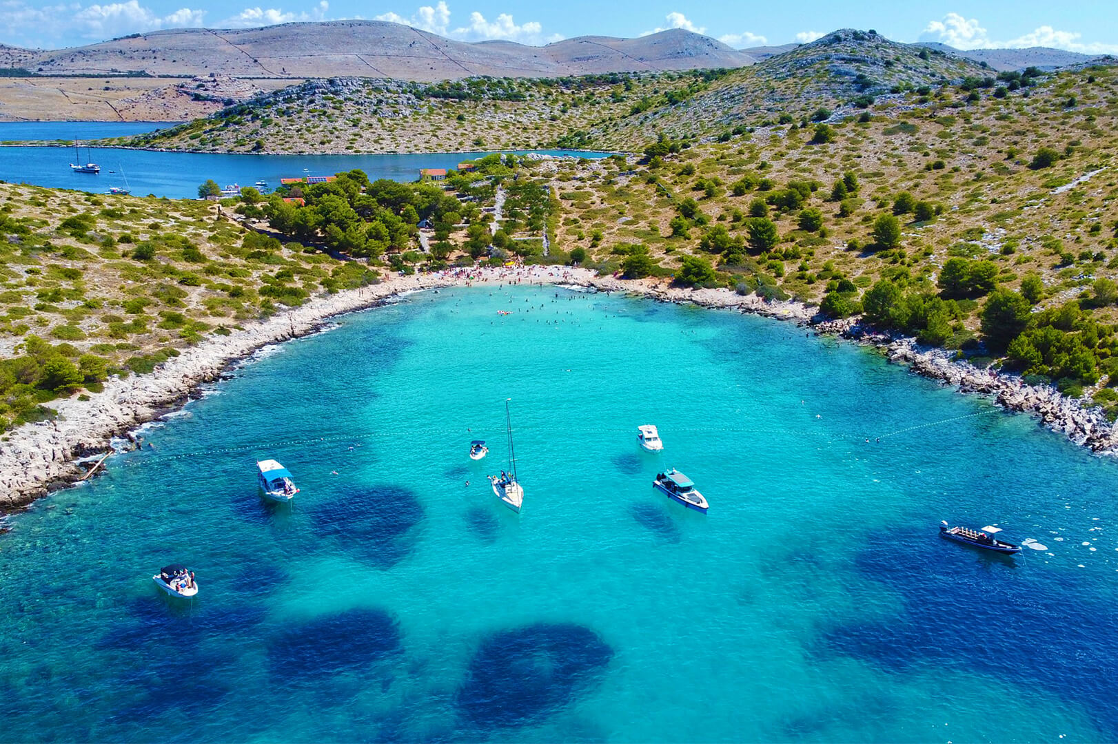 https://mdw-travel-data-us-east-1.s3.amazonaws.com/img/country/Croatia/Elafiti-Islands/img_02.jpg