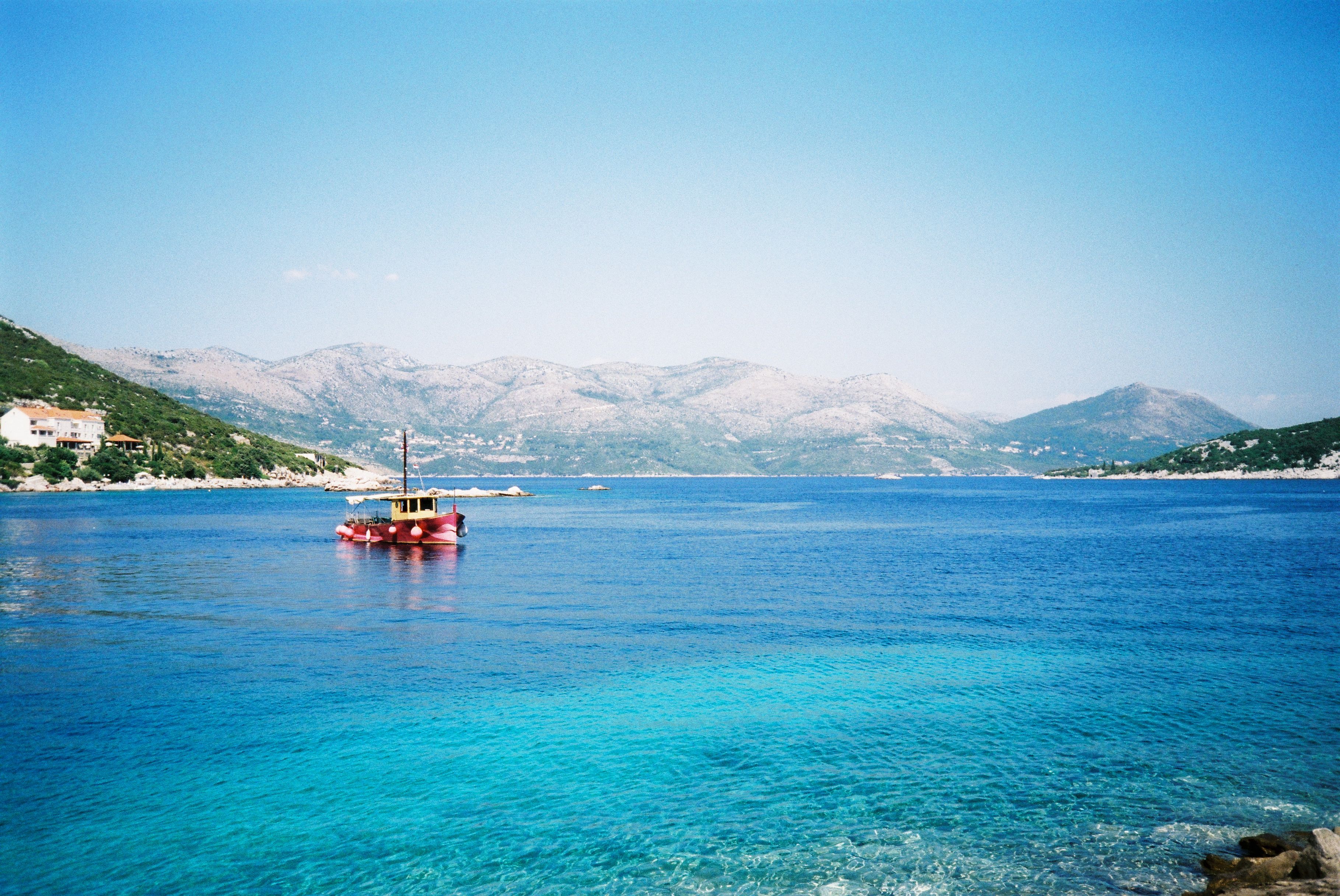 https://mdw-travel-data-us-east-1.s3.amazonaws.com/img/country/Croatia/Elafiti-Islands/img_03.jpg