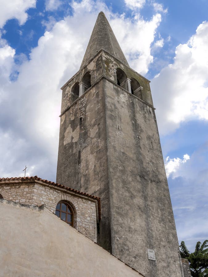 https://mdw-travel-data-us-east-1.s3.amazonaws.com/img/country/Croatia/Euphrasian-Basilica/img_02.jpg