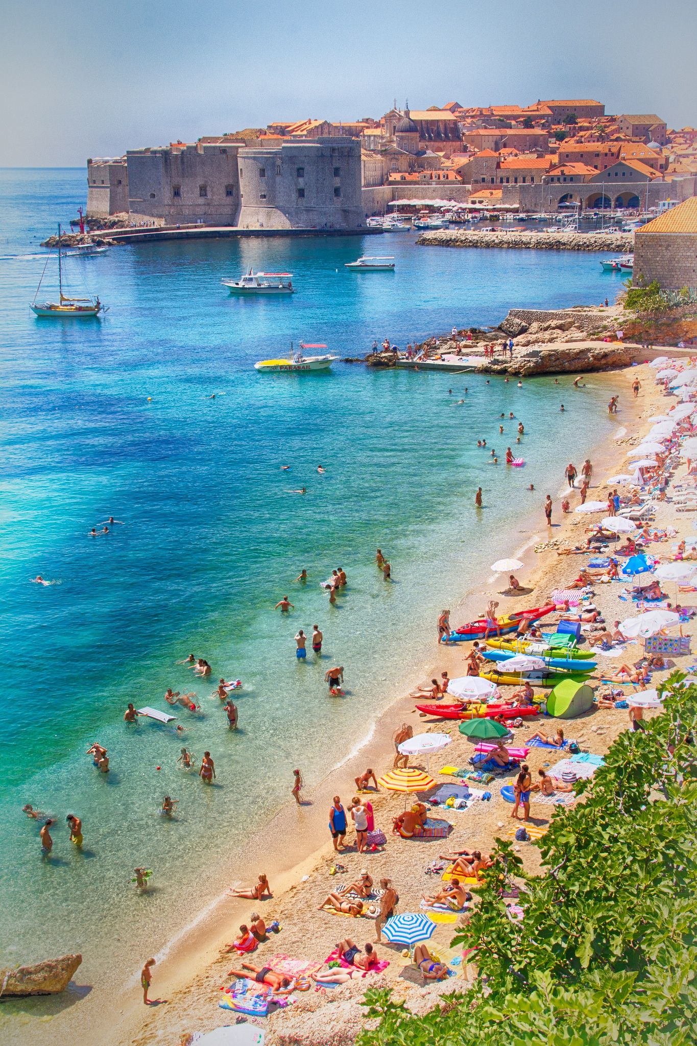 https://mdw-travel-data-us-east-1.s3.amazonaws.com/img/country/Croatia/Gornje-Celo-Beach/img_01.jpg