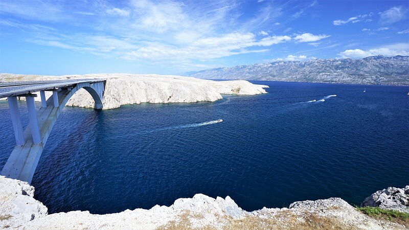 https://mdw-travel-data-us-east-1.s3.amazonaws.com/img/country/Croatia/Gracisce/img_01.jpg