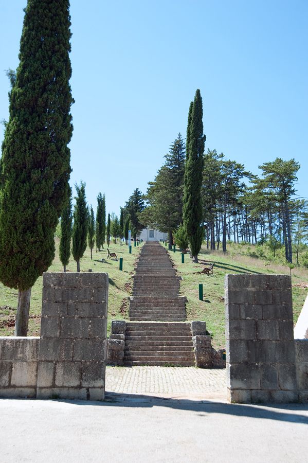 https://mdw-travel-data-us-east-1.s3.amazonaws.com/img/country/Croatia/Ivan-Mestrovic-Mausoleum/img_02.jpg