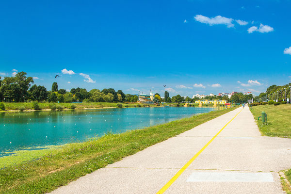https://mdw-travel-data-us-east-1.s3.amazonaws.com/img/country/Croatia/Jarun-Lake/img_05.jpg