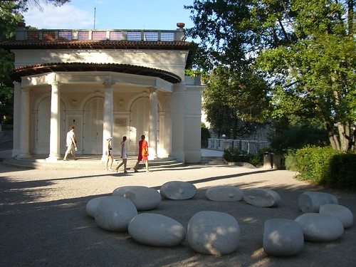 https://mdw-travel-data-us-east-1.s3.amazonaws.com/img/country/Croatia/Juraj-Sporer-Art-Pavilion/img_02.jpg