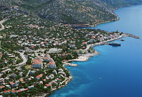 https://mdw-travel-data-us-east-1.s3.amazonaws.com/img/country/Croatia/Karlobag/img_01.jpg