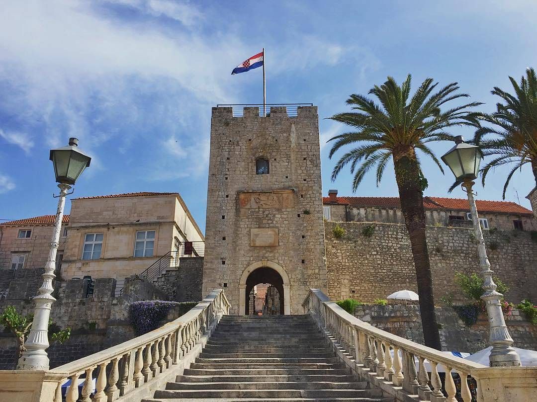 https://mdw-travel-data-us-east-1.s3.amazonaws.com/img/country/Croatia/Korcula-Tower/img_03.jpg