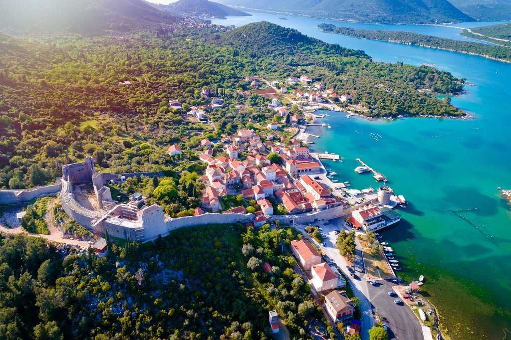 https://mdw-travel-data-us-east-1.s3.amazonaws.com/img/country/Croatia/Korcula-Towns-Bishops-Treasury/img_03.jpg