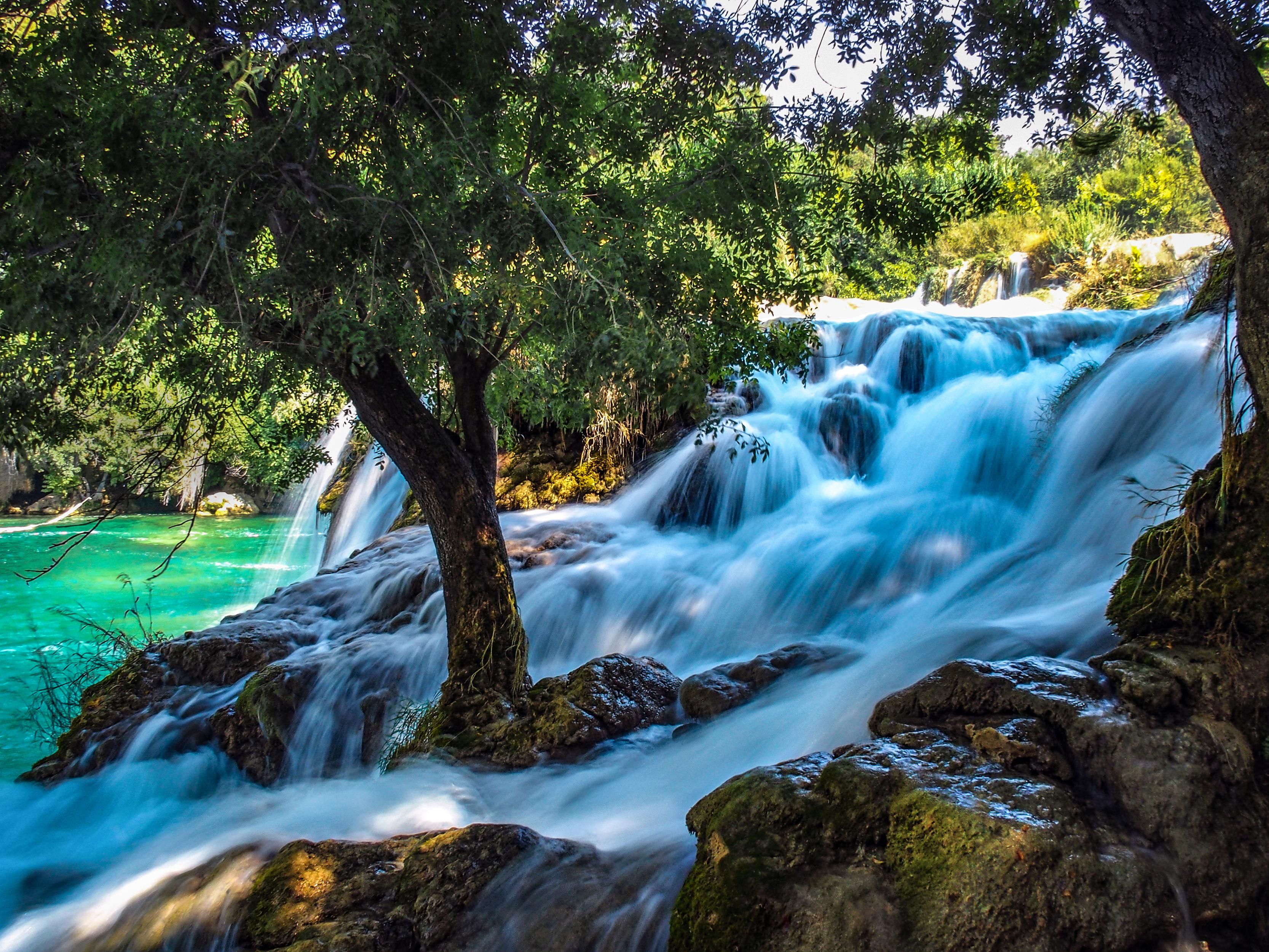 https://mdw-travel-data-us-east-1.s3.amazonaws.com/img/country/Croatia/Krka-National-Park/img_01.jpg