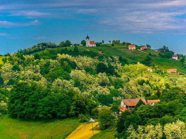 https://mdw-travel-data-us-east-1.s3.amazonaws.com/img/country/Croatia/Kumrovec-Open-Air-Museum/img_03.jpg