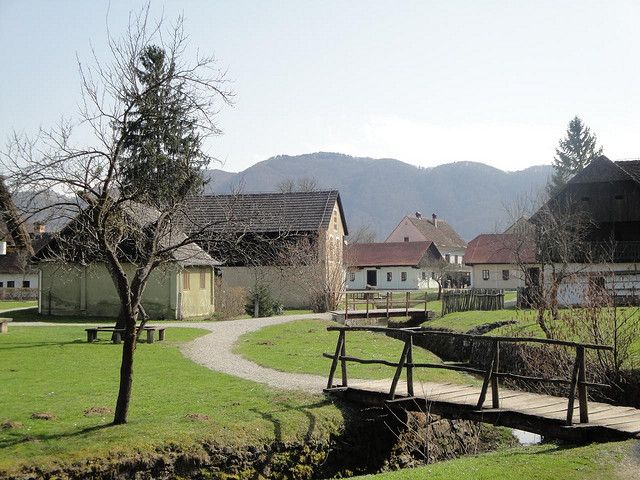 https://mdw-travel-data-us-east-1.s3.amazonaws.com/img/country/Croatia/Kumrovec-Village/img_01.jpg