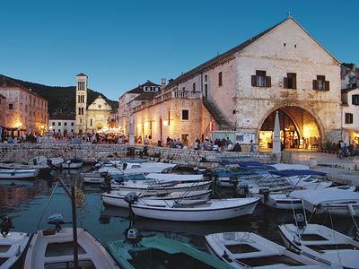 https://mdw-travel-data-us-east-1.s3.amazonaws.com/img/country/Croatia/Kupljenovo-Manor/img_03.jpg