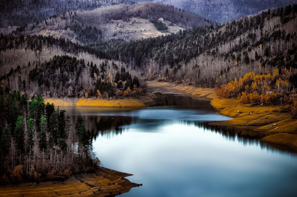 https://mdw-travel-data-us-east-1.s3.amazonaws.com/img/country/Croatia/Lokve-Lake/img_03.jpg