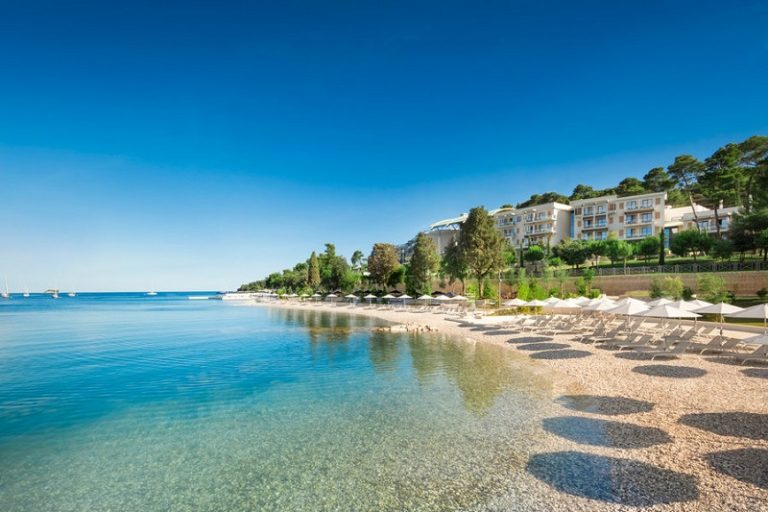 https://mdw-travel-data-us-east-1.s3.amazonaws.com/img/country/Croatia/Lone-Bay-Beach/img_01.jpg