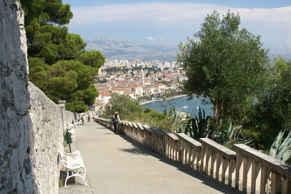 https://mdw-travel-data-us-east-1.s3.amazonaws.com/img/country/Croatia/Marjan-Hill/img_02.jpg